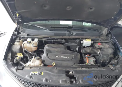 2020 Chrysler Pacifica Hybrid Limited z USA, uszkodzony, nr VIN 2C4RC1N73LR211214